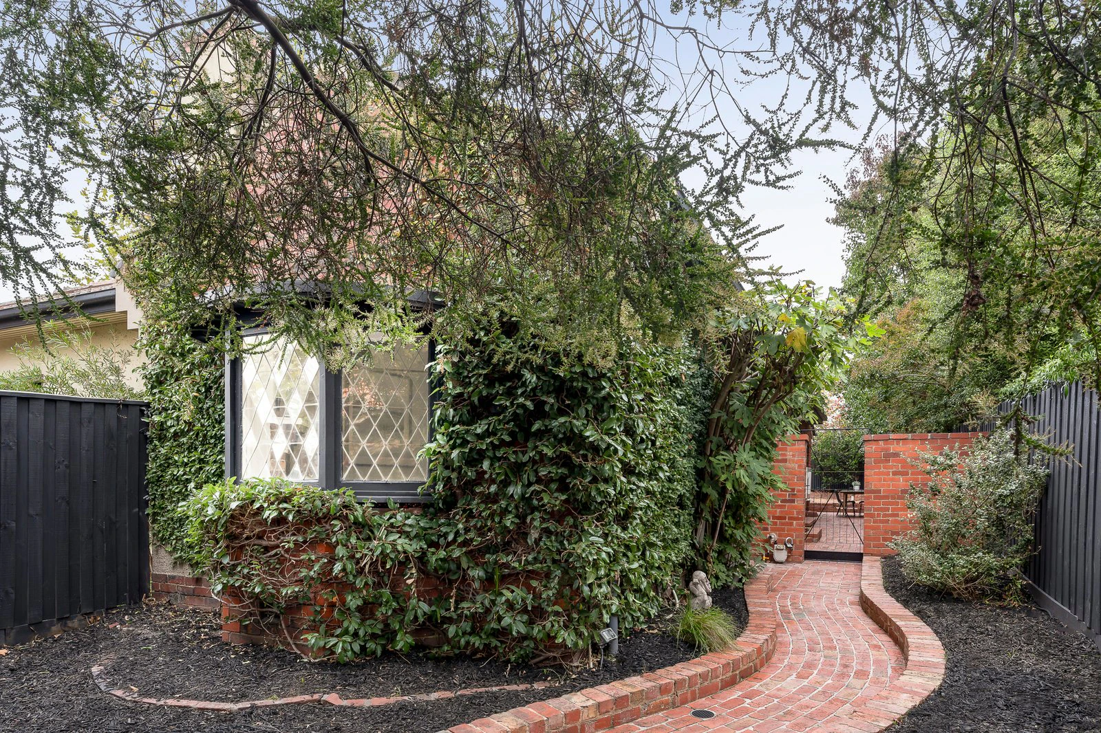 90 Milton Parade, Malvern, 3144