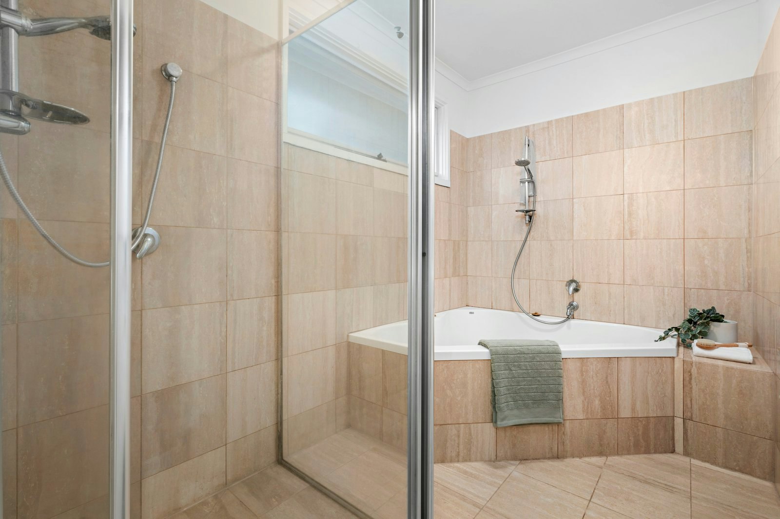 2/71 Roslyn Street, Brighton, 3186