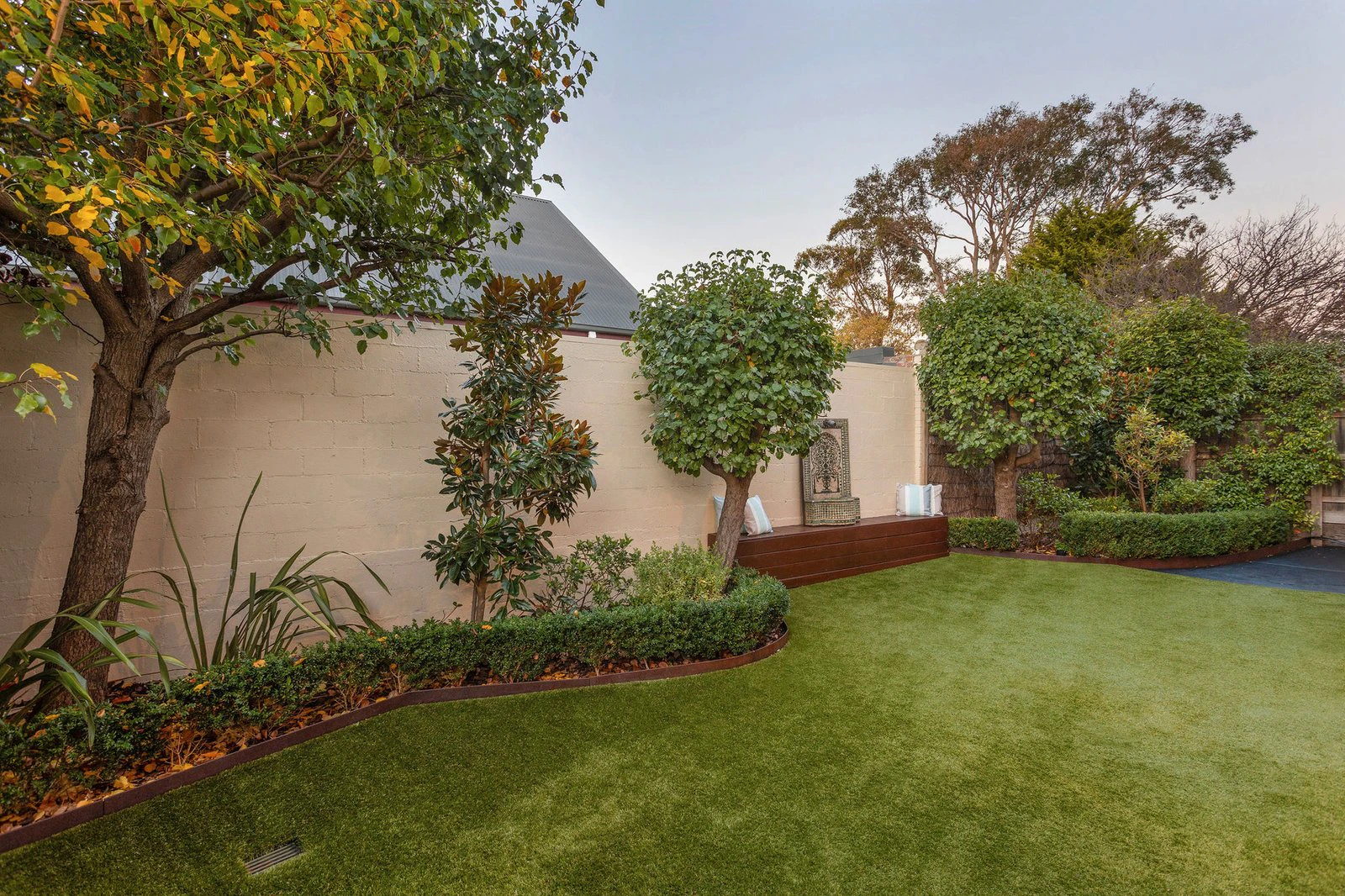 2/61 Nunns Road, Mornington, 3931