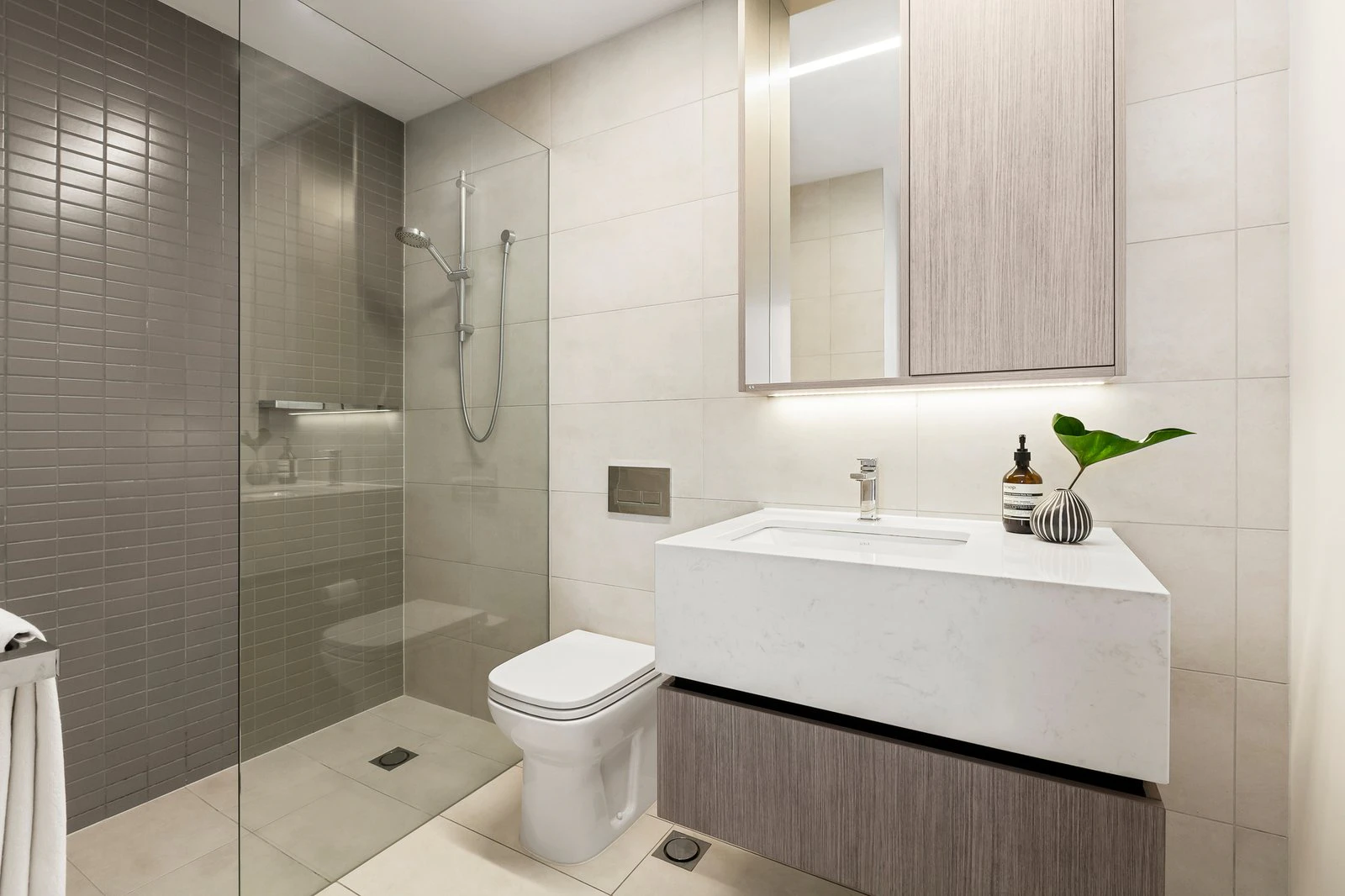 203/828 Burke Road, Camberwell, 3124