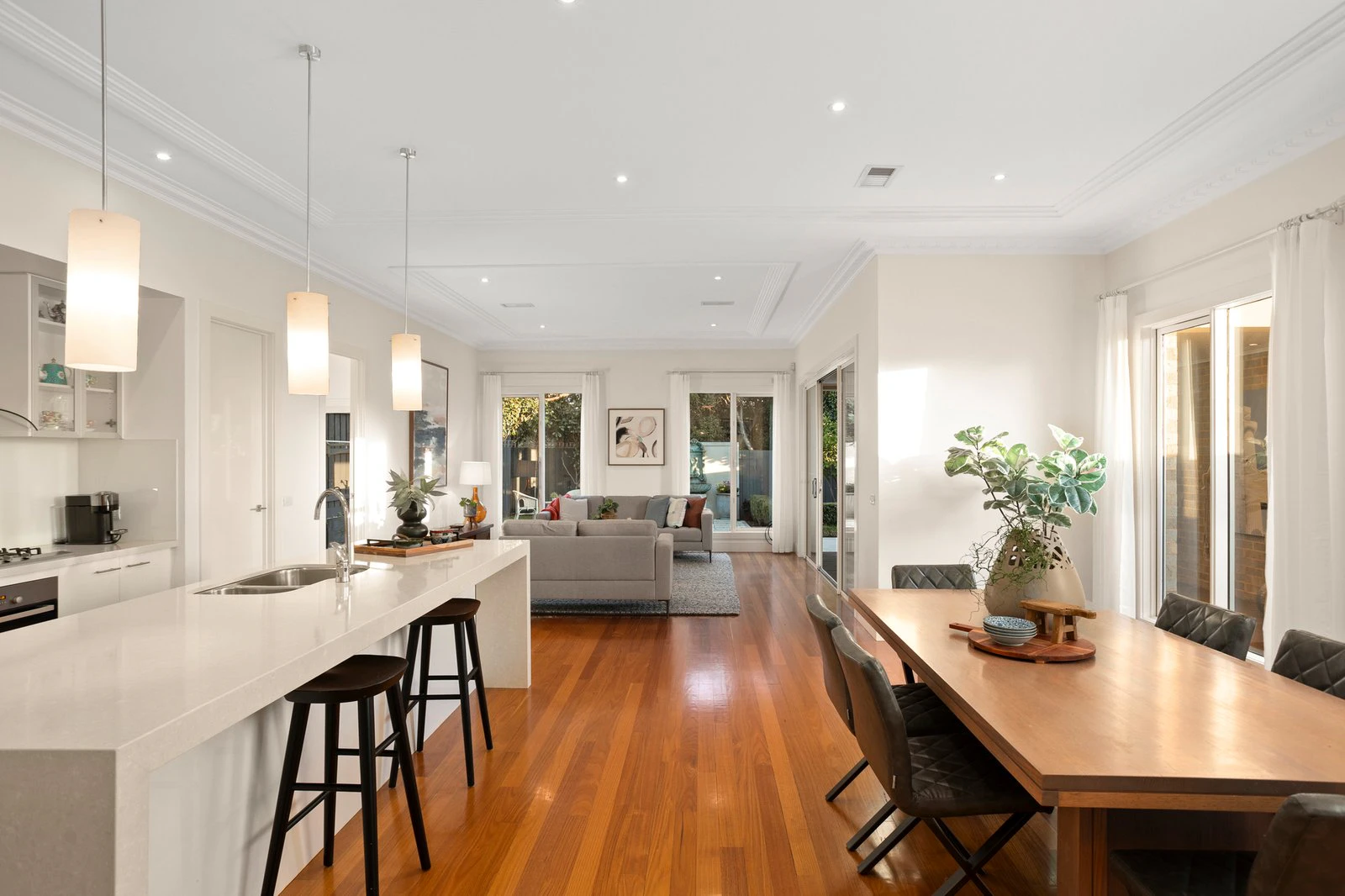 8 Yarrbat Avenue, Balwyn, 3103