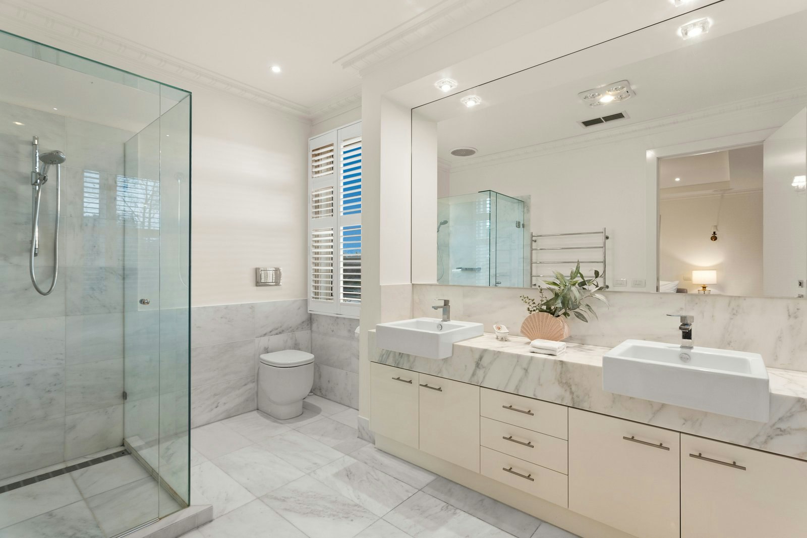 8 Yarrbat Avenue, Balwyn, 3103