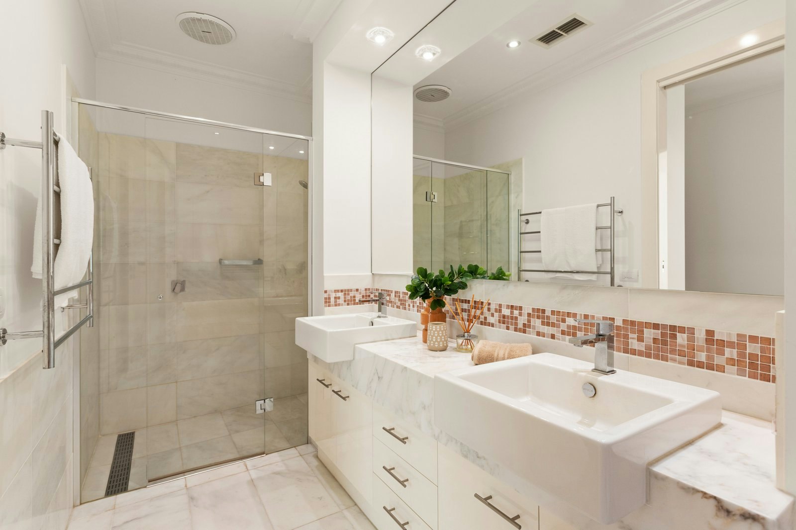 8 Yarrbat Avenue, Balwyn, 3103