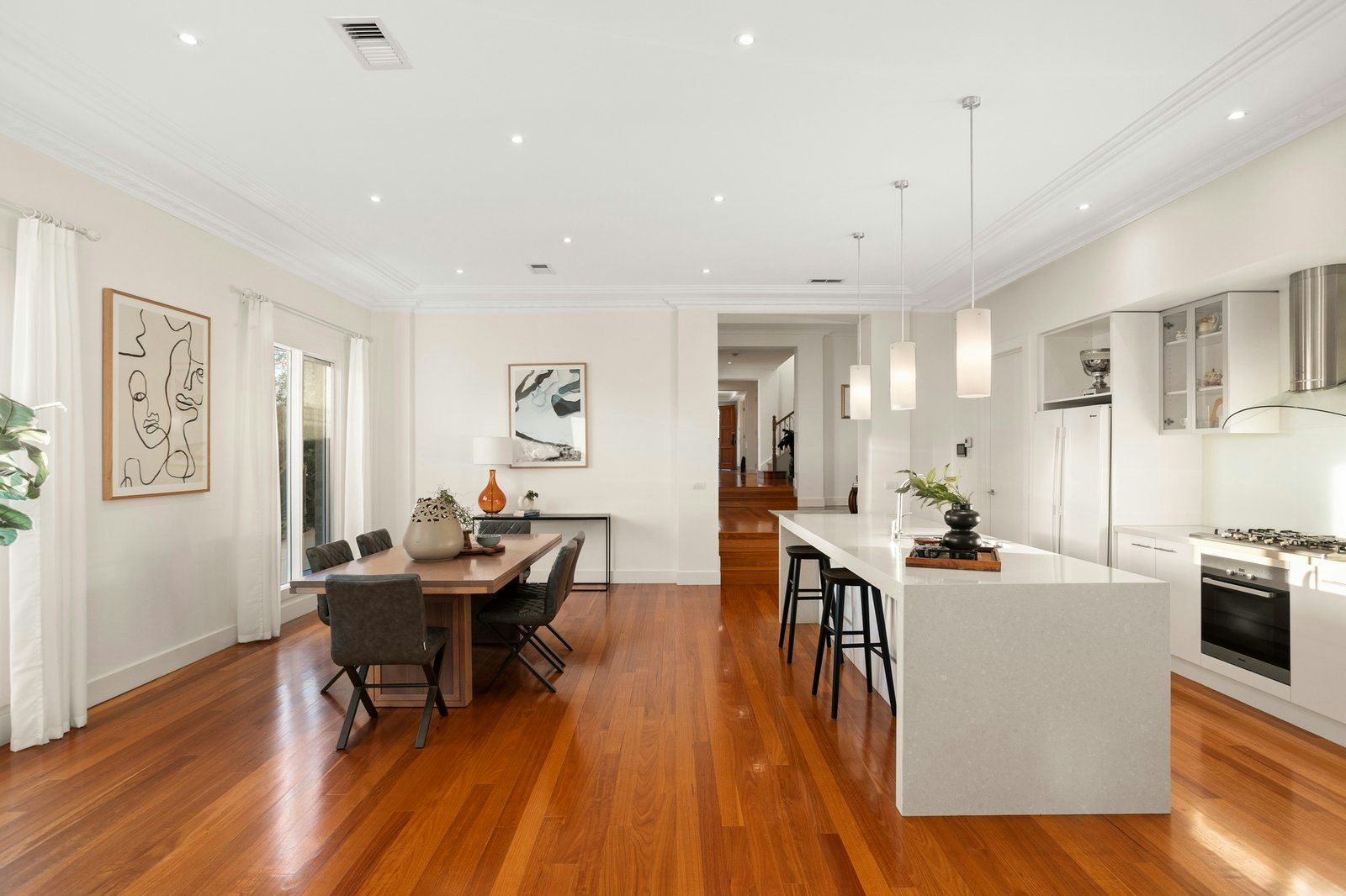 8 Yarrbat Avenue, Balwyn, 3103