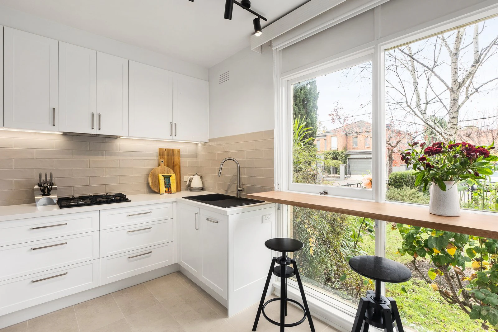 1/10-14 Clyde Street, Surrey Hills, 3127