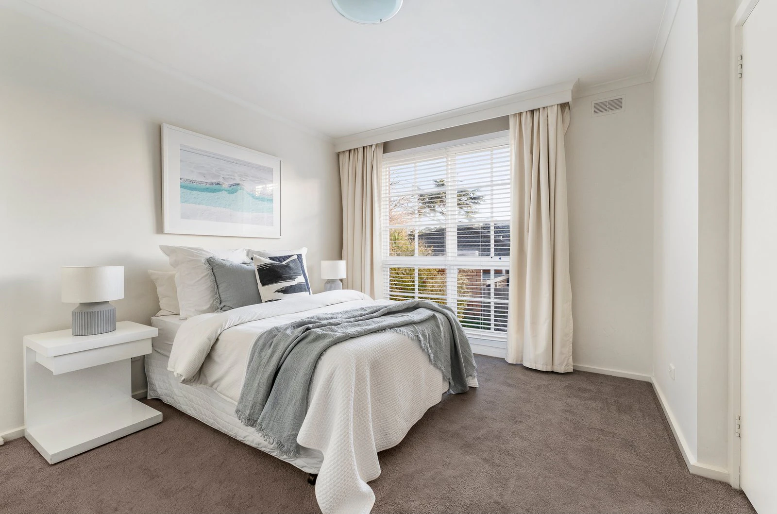 1/15 Essex Road, Surrey Hills, 3127