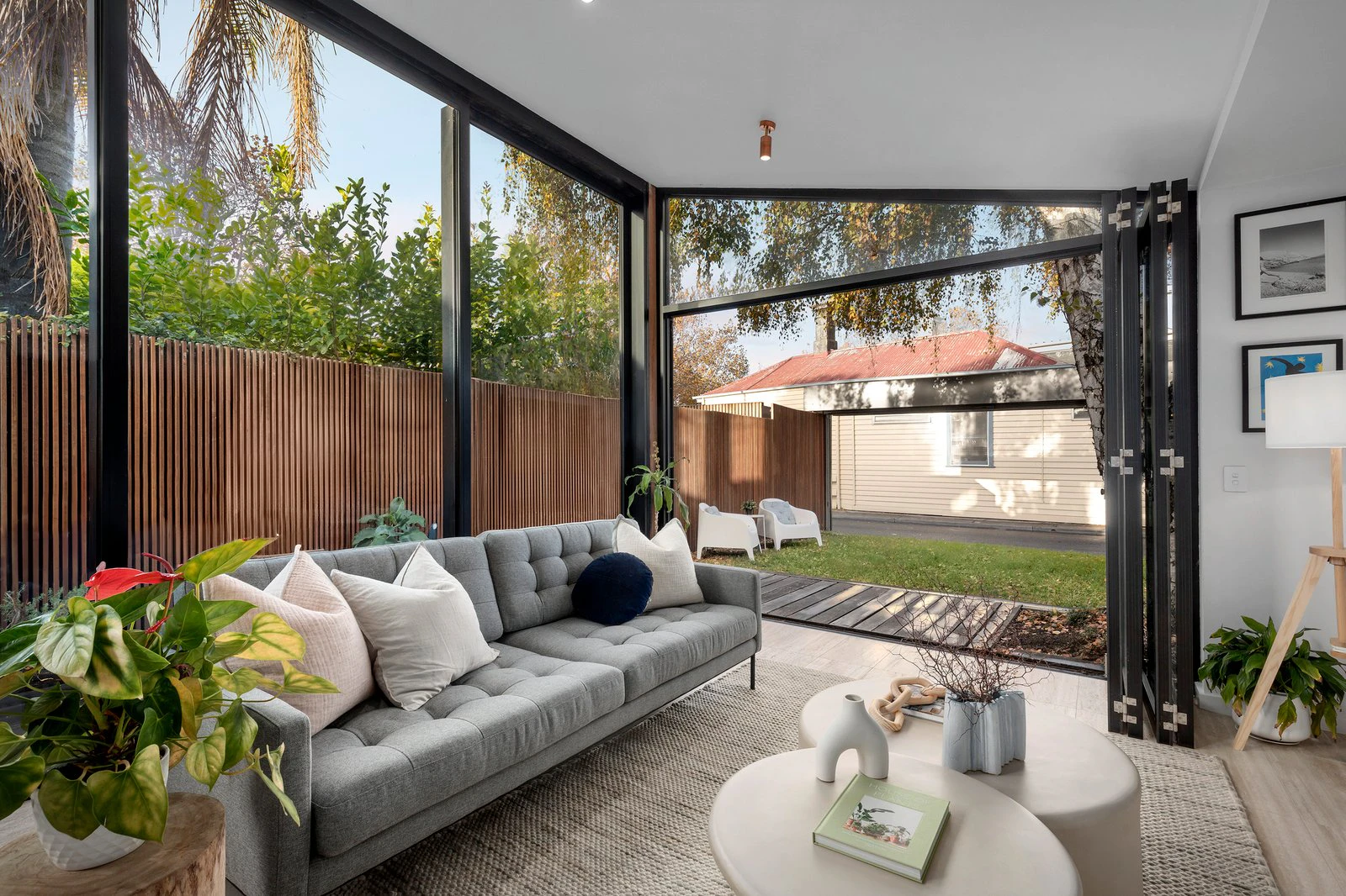 98 Pickles Street, South Melbourne, 3205