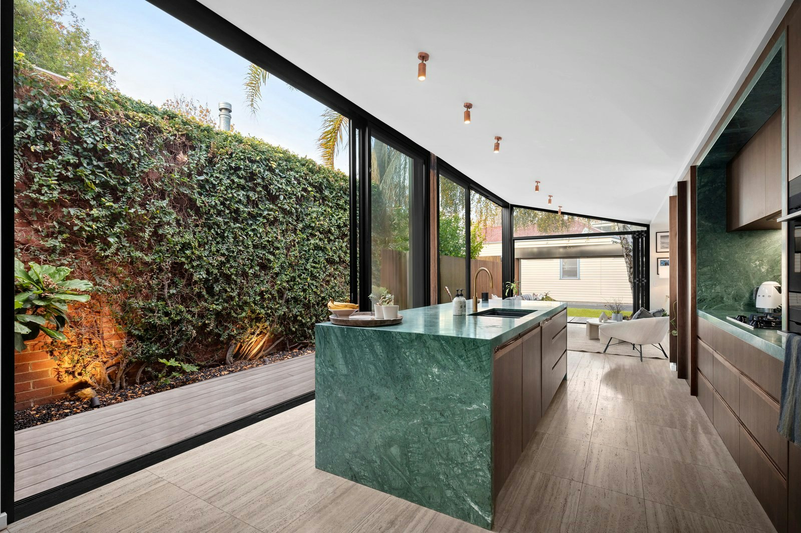 98 Pickles Street, South Melbourne, 3205