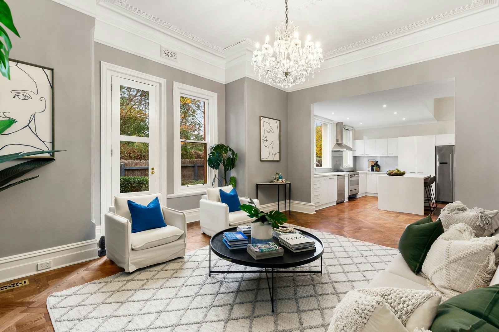 1/1 Royal Crescent, Camberwell, 3124