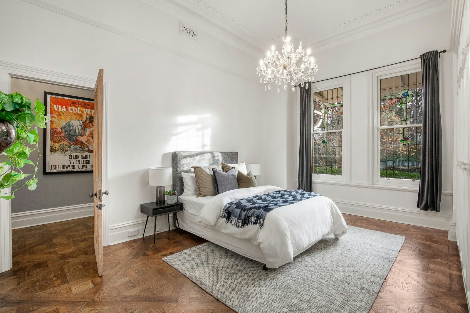 1/1 Royal Crescent, Camberwell, 3124