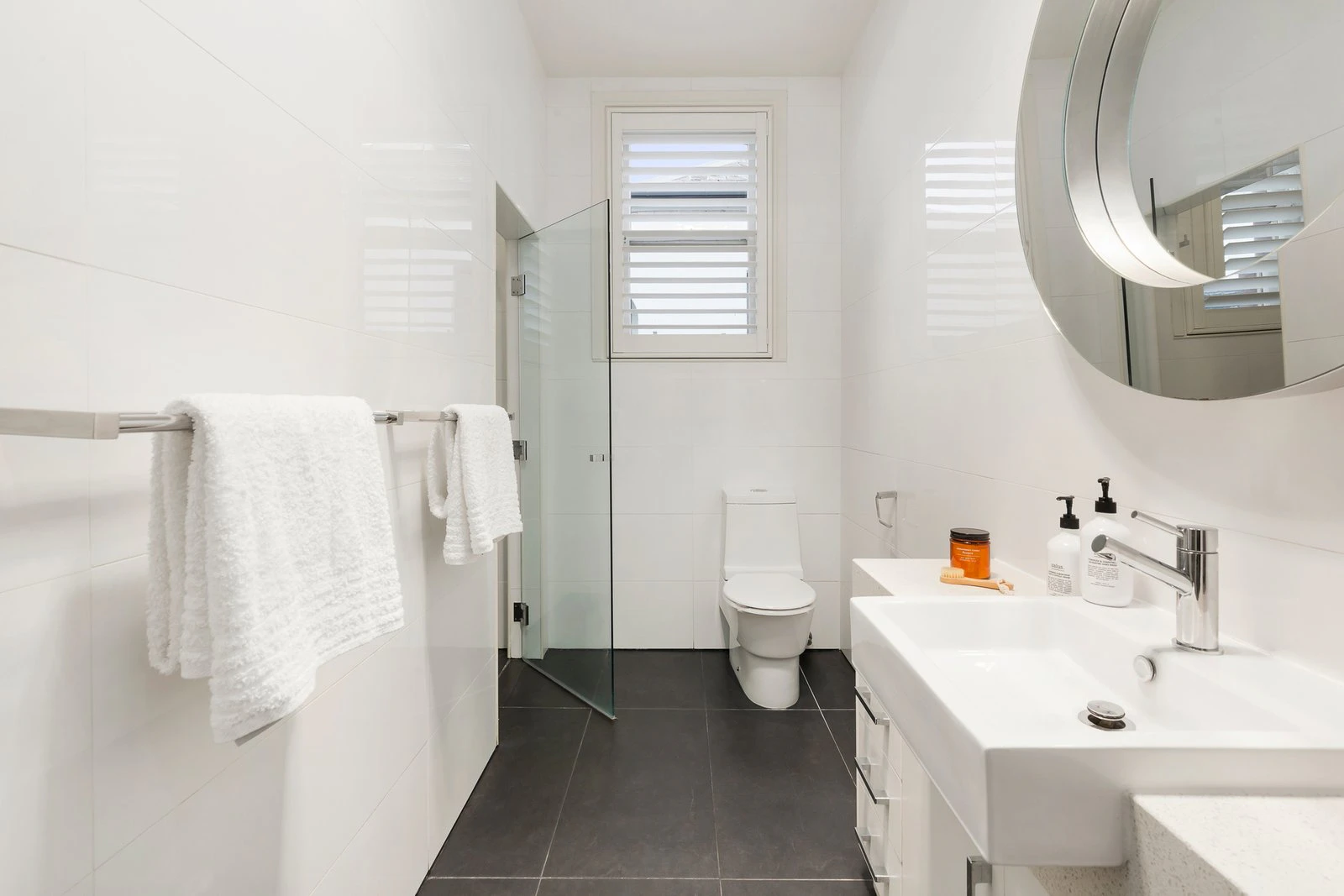 1/1 Royal Crescent, Camberwell, 3124
