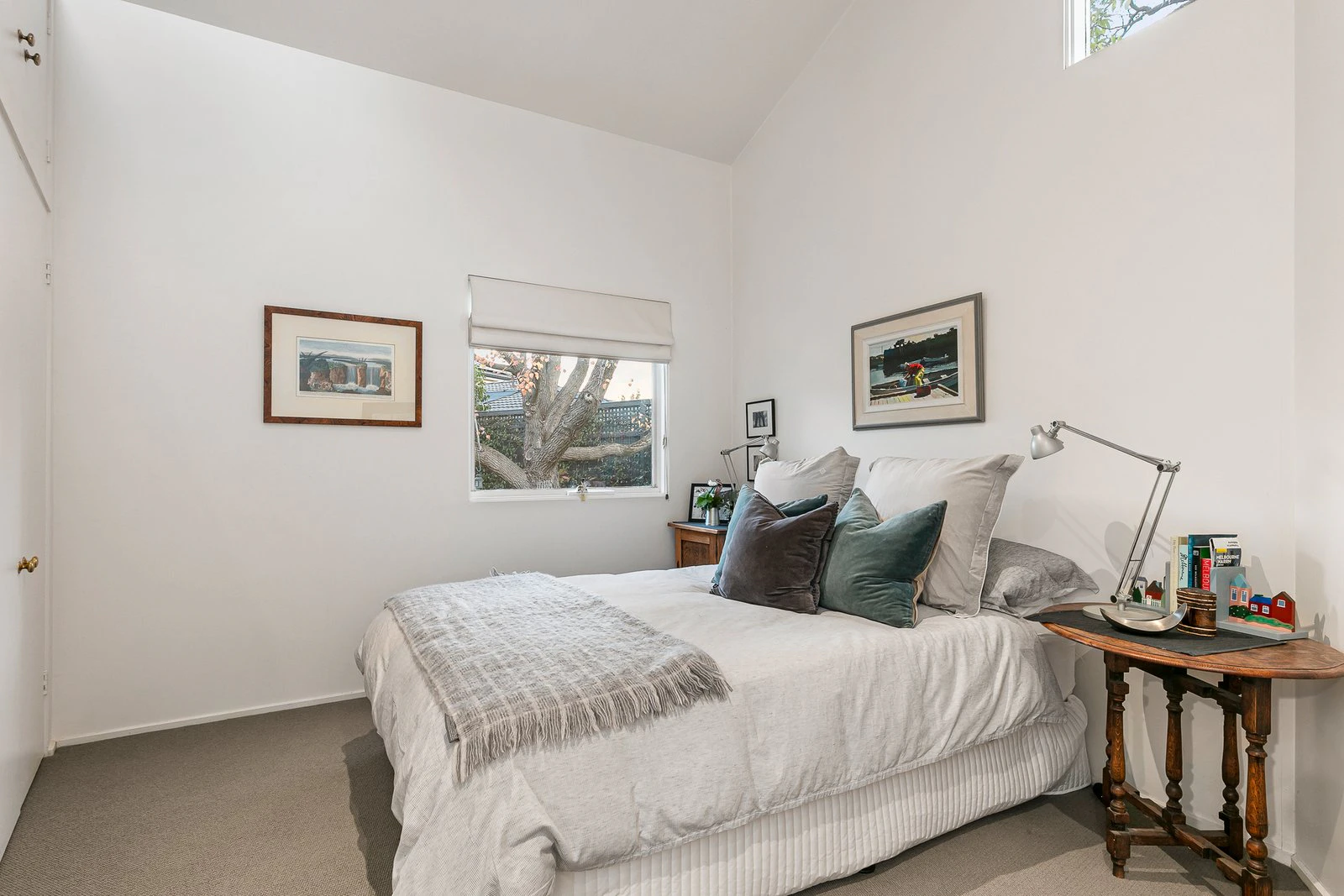 102 Middlesex Road, Surrey Hills, 3127