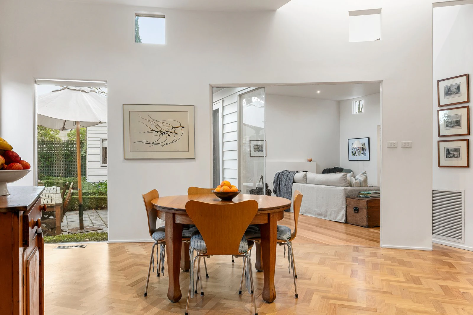 102 Middlesex Road, Surrey Hills, 3127
