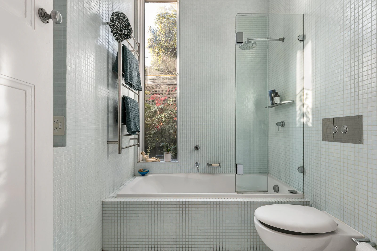 102 Middlesex Road, Surrey Hills, 3127