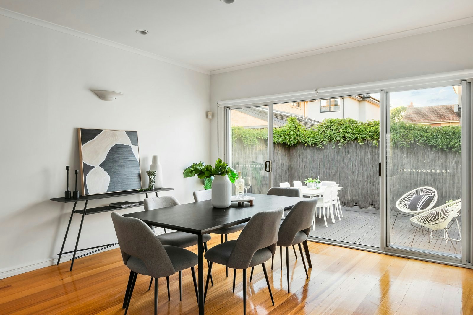 52 Martin Road, Glen Iris, 3146