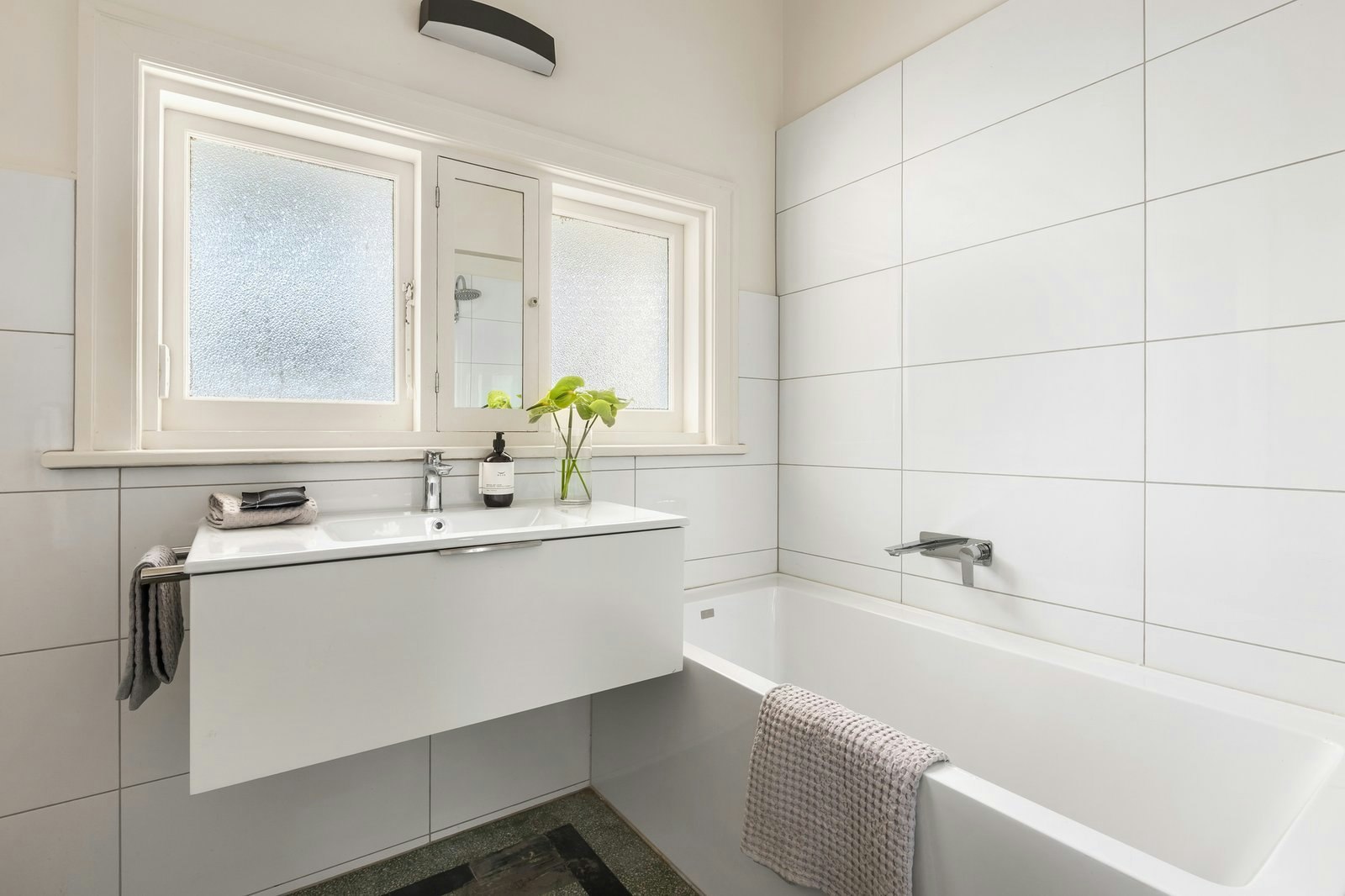 34 Parkside Street, Elsternwick, 3185