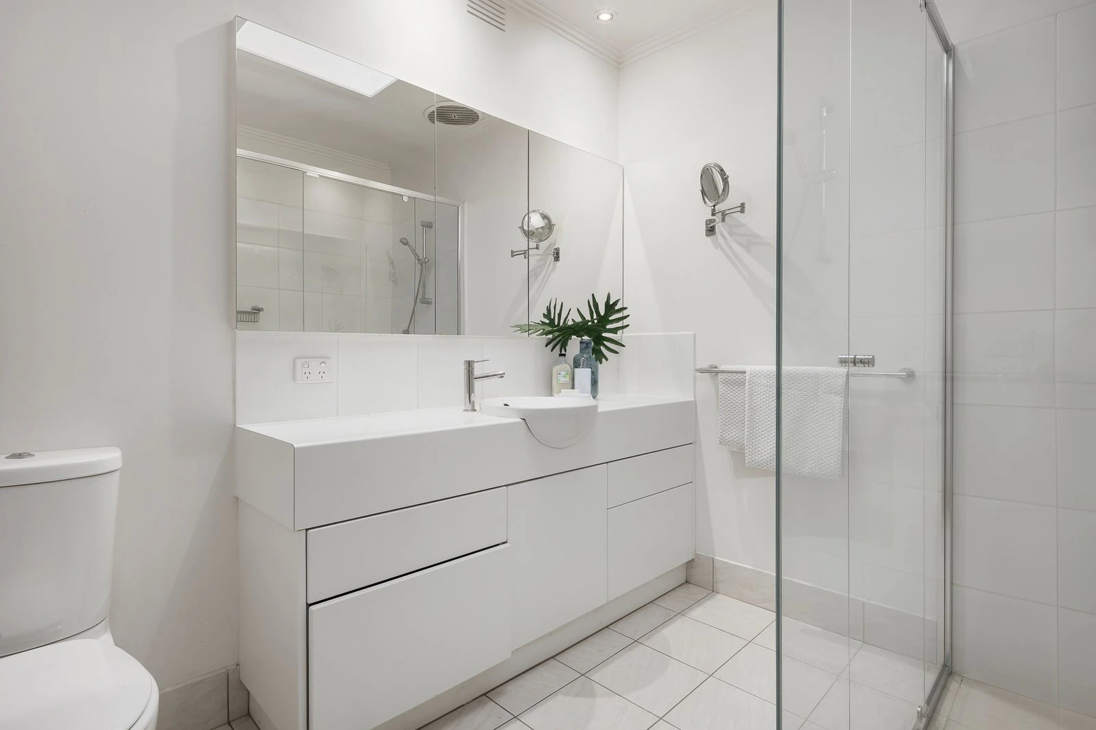 6 Sunhill Road, Glen Iris, 3146