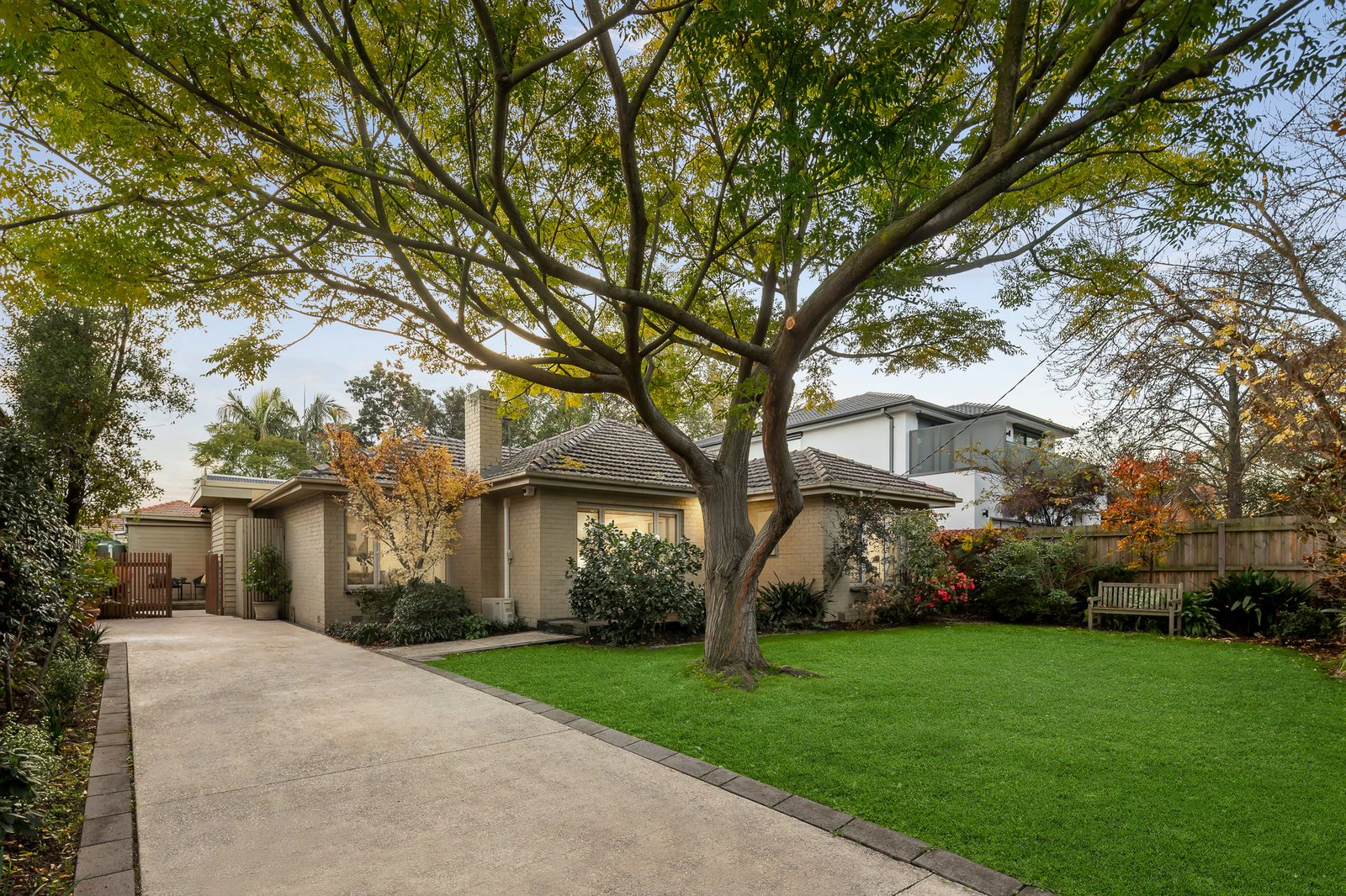 6 Sunhill Road, Glen Iris, 3146