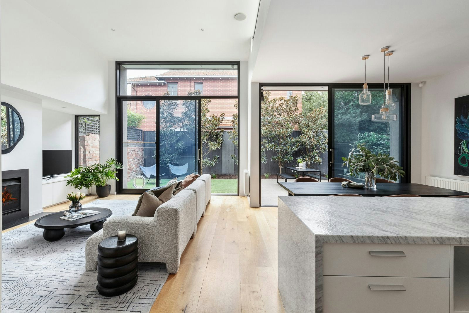 18 Meredith Street, Elwood, 3184