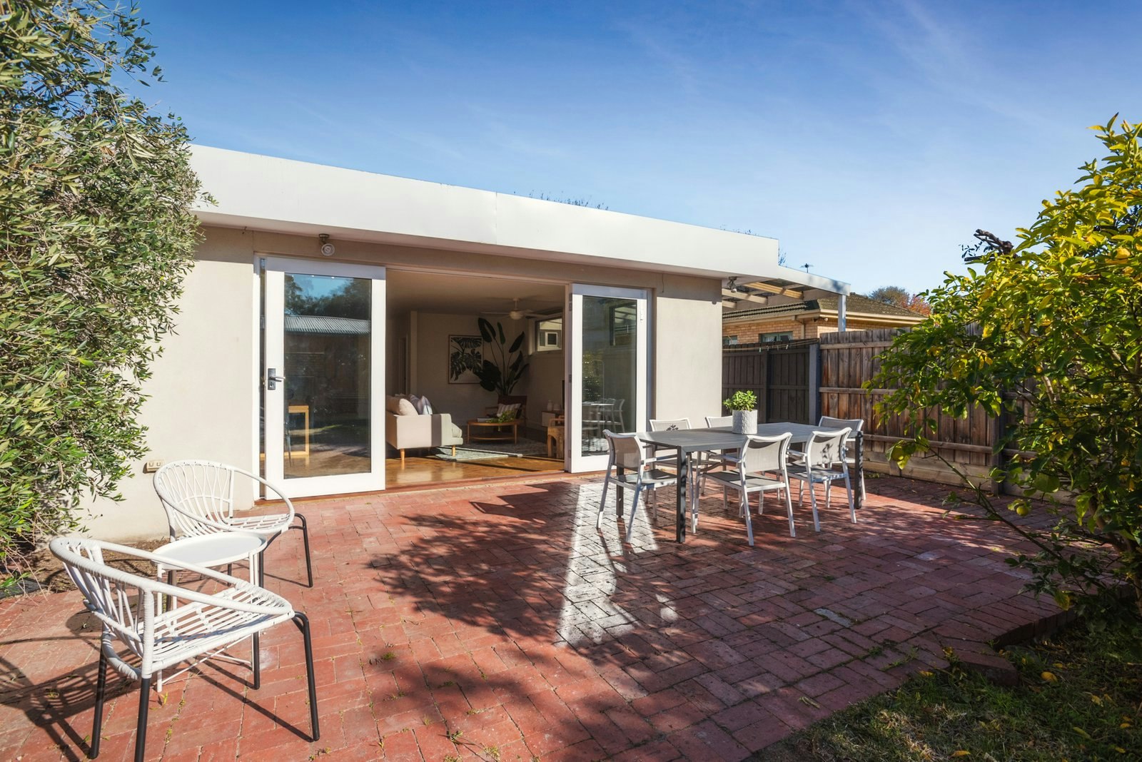 33 Latrobe Street, Cheltenham, 3192