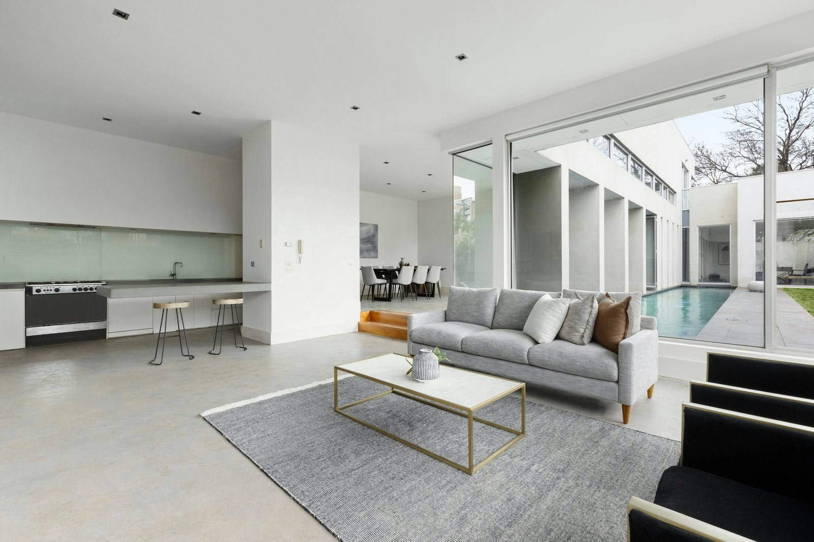 9 Duffryn Place, Toorak, 3142