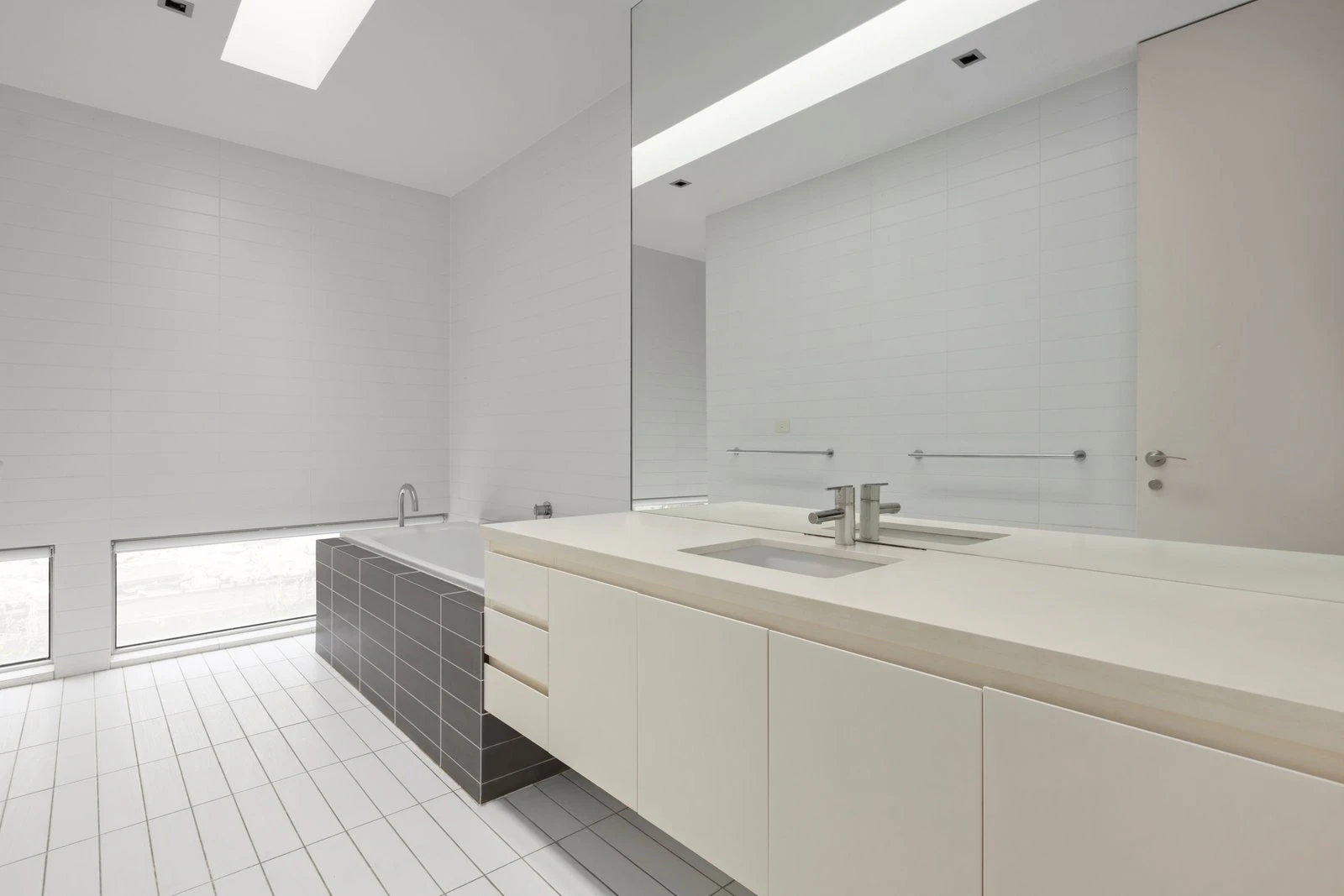 9 Duffryn Place, Toorak, 3142