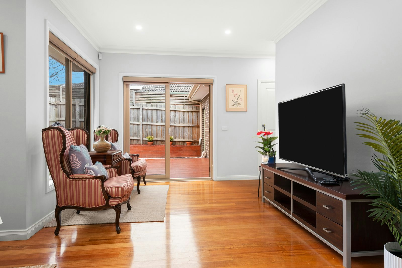 1/17 Johnston Street, Burwood, 3125