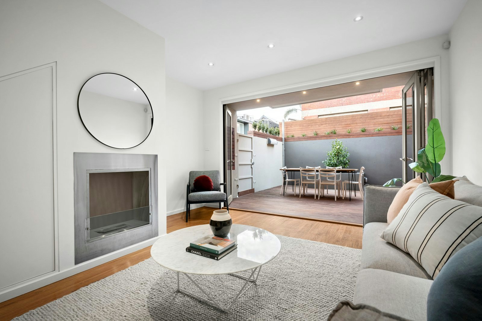 24 Kerferd Place, Albert Park, 3206