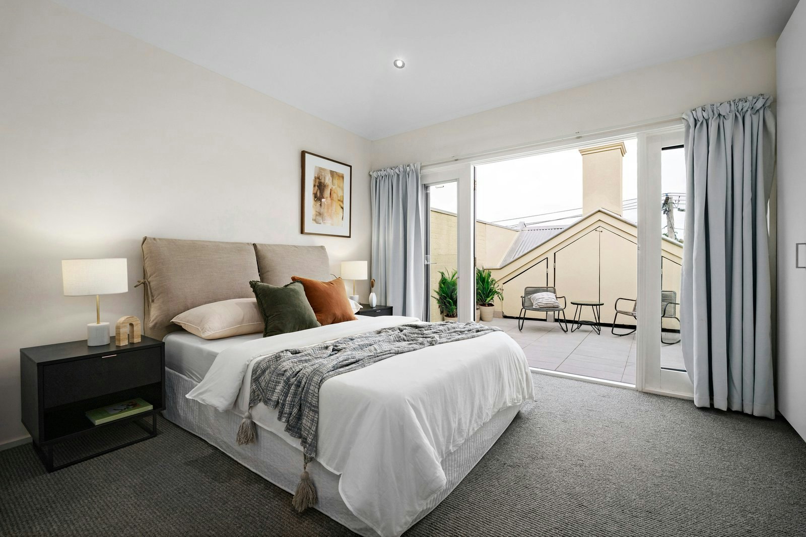 24 Kerferd Place, Albert Park, 3206