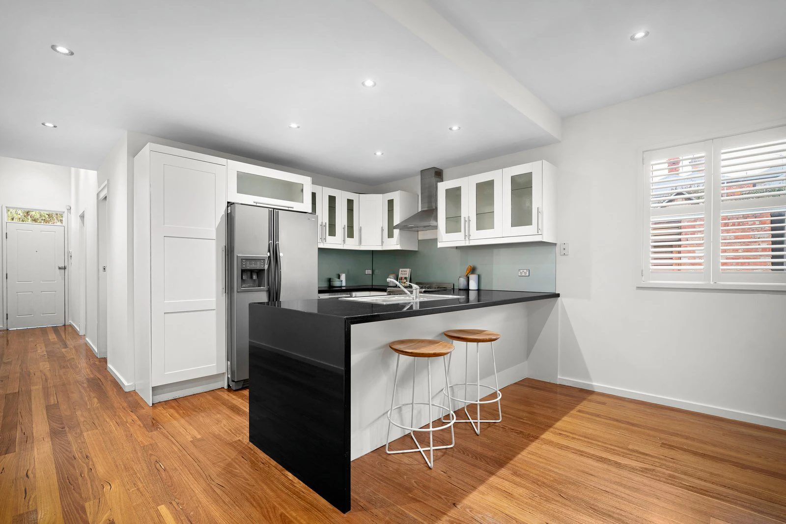 24 Kerferd Place, Albert Park, 3206