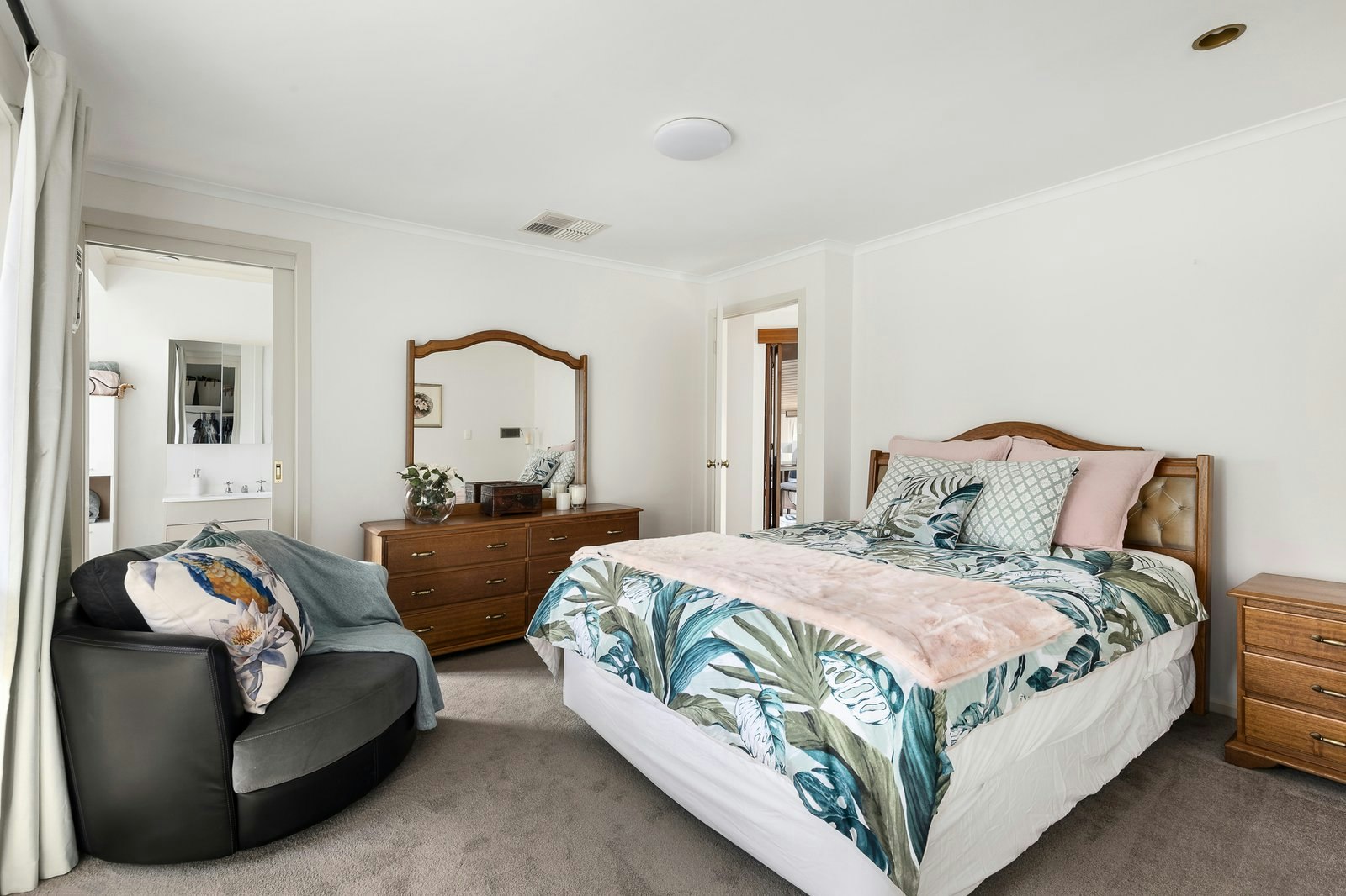 124 Landscape Drive, Doncaster East, 3109