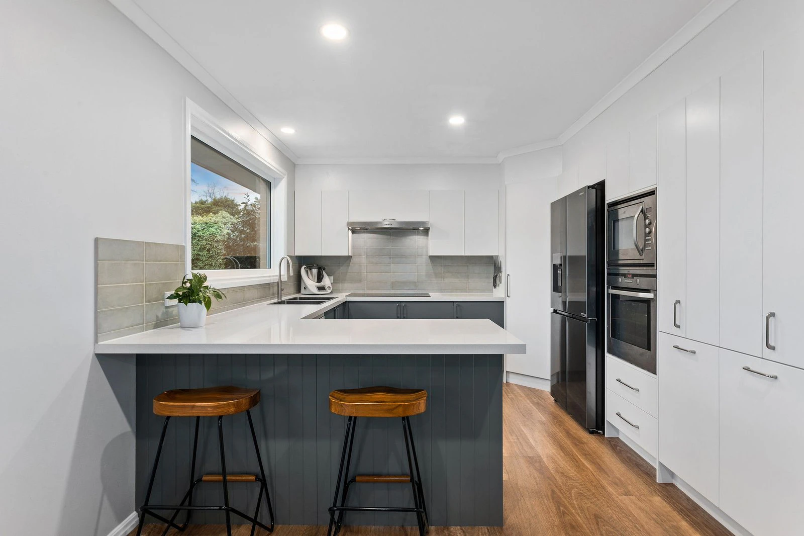 1/202 Mount Eliza Way, Mount Eliza, 3930