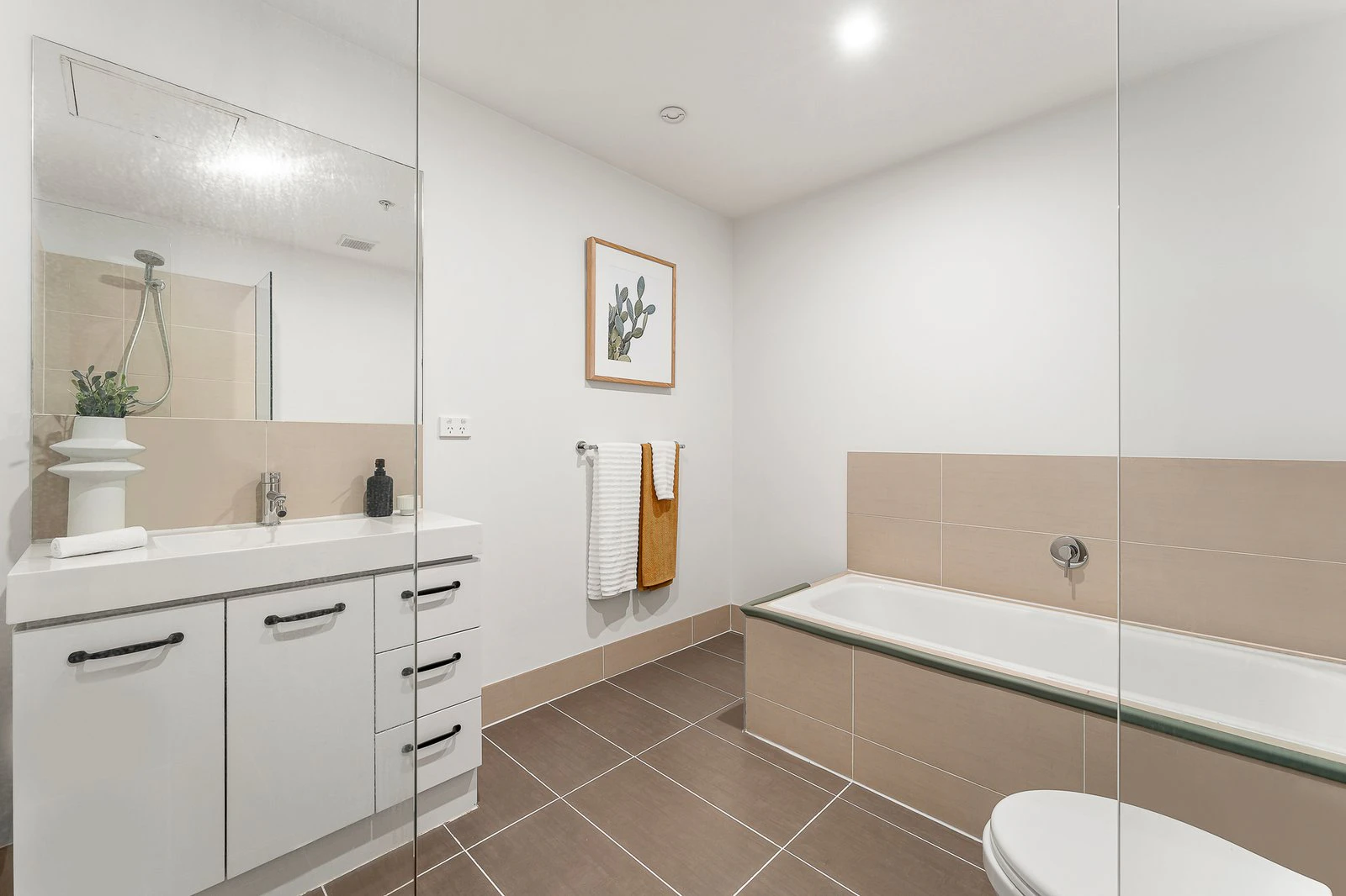 38/881 Doncaster Road, Doncaster East, 3109