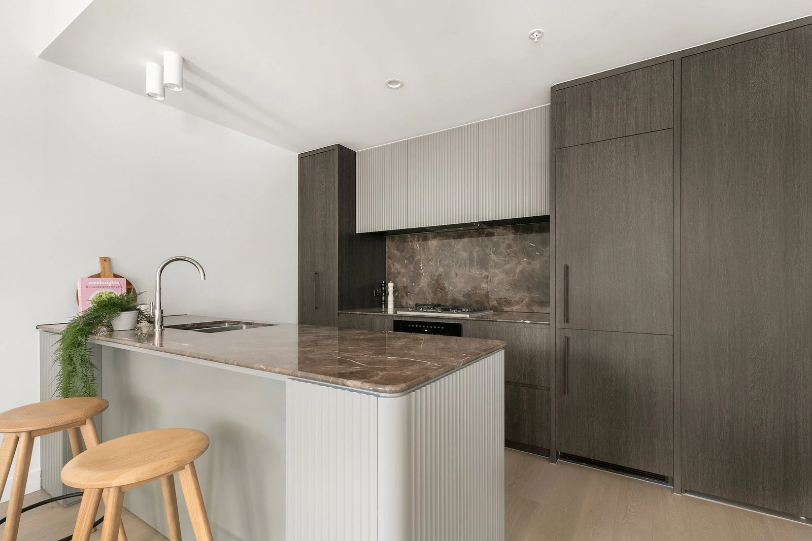 g02/1559-1567 High Street, Glen Iris, 3146