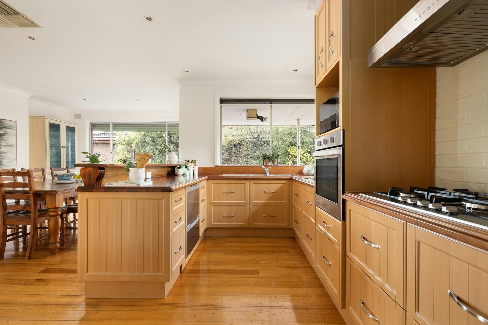 27 Gidgee Avenue, Templestowe Lower, 3107