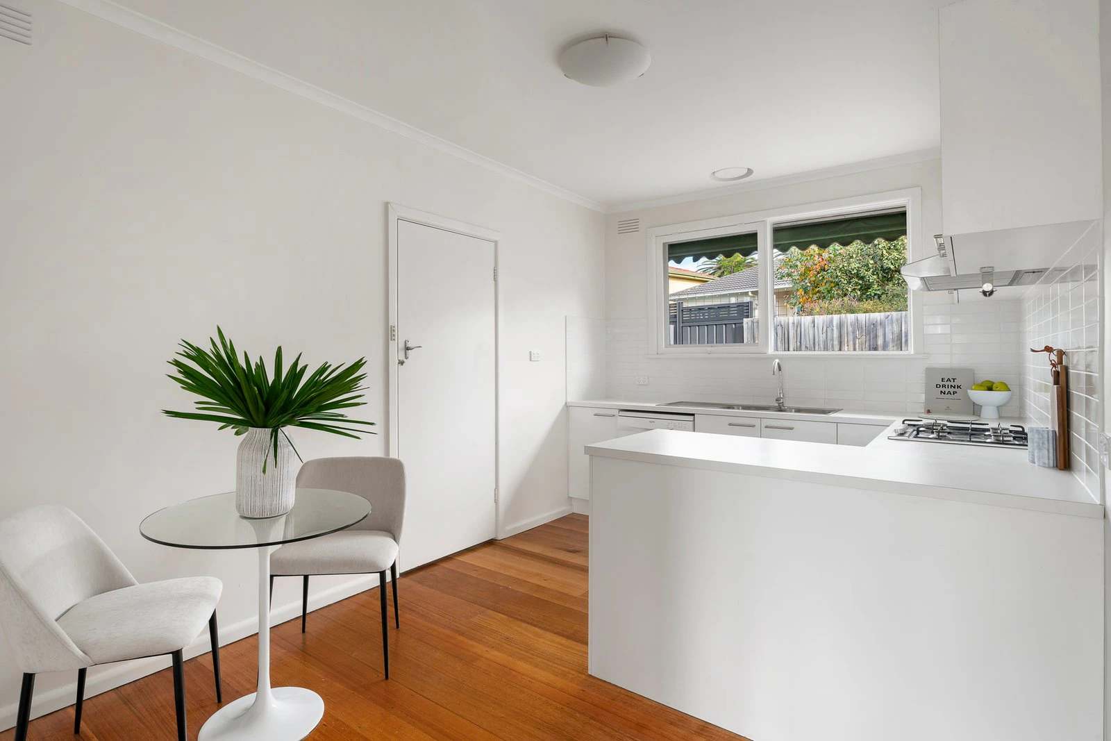10/4 Hillside Parade, Glen Iris, 3146