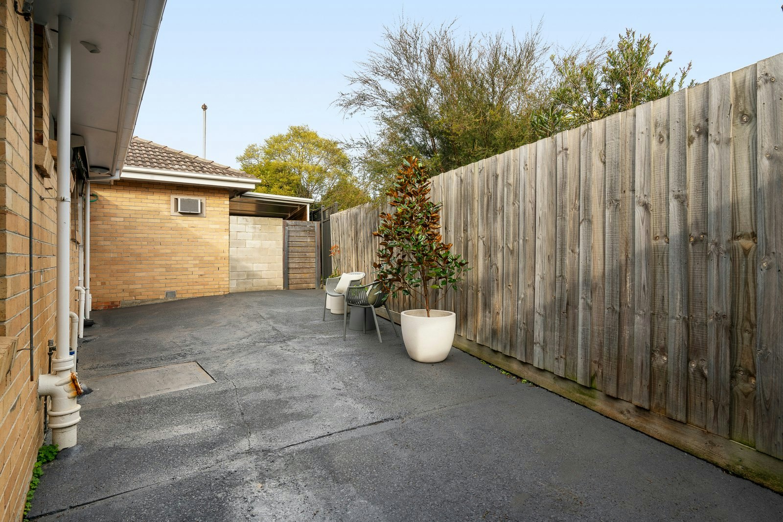 10/4 Hillside Parade, Glen Iris, 3146