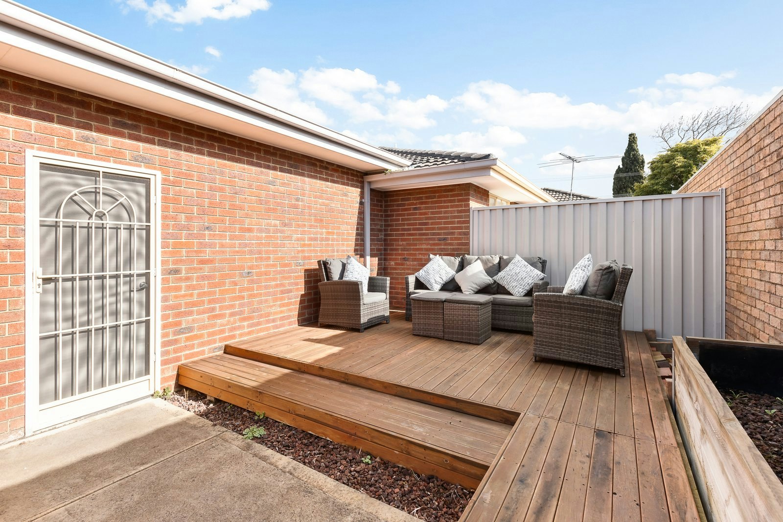 33 Beverley Street, Doncaster East, 3109