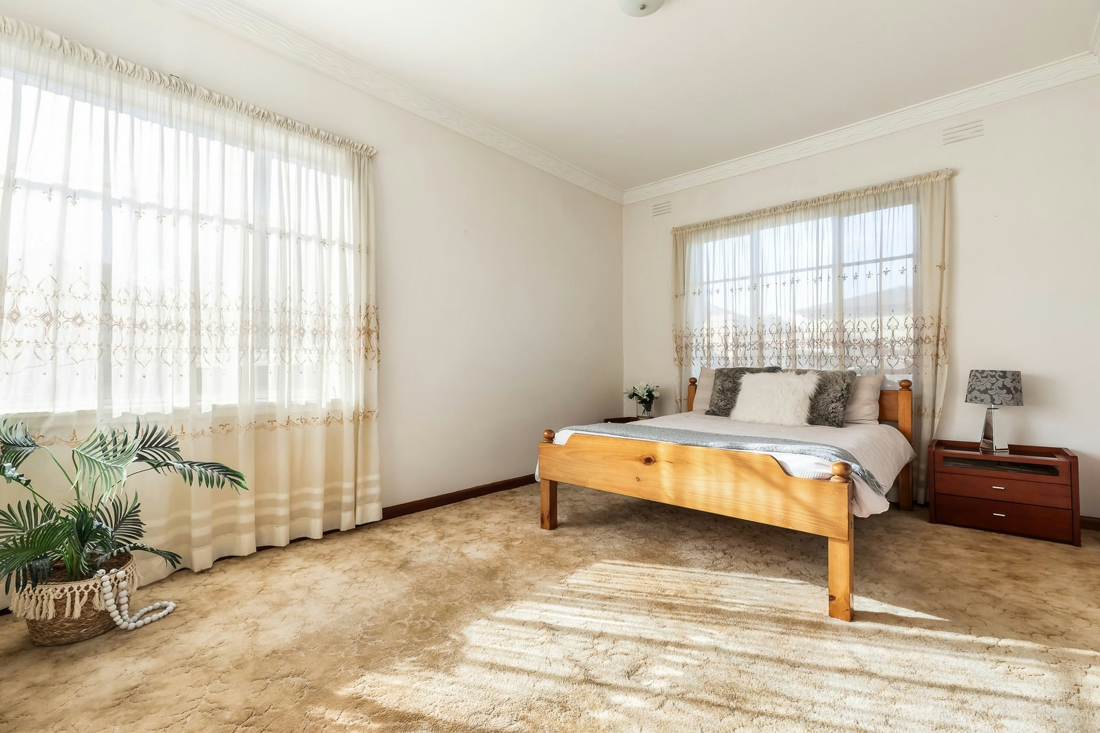 13 Bernborough Avenue, Balwyn, 3103