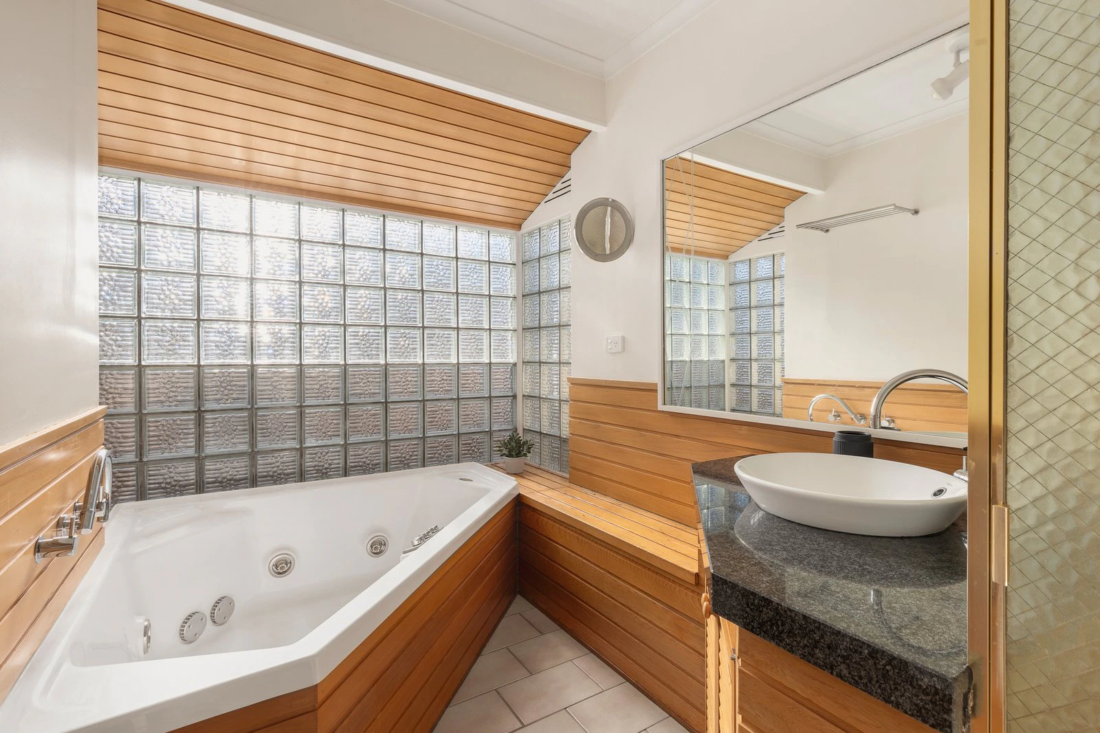 2 Michellan Court, Donvale, 3111