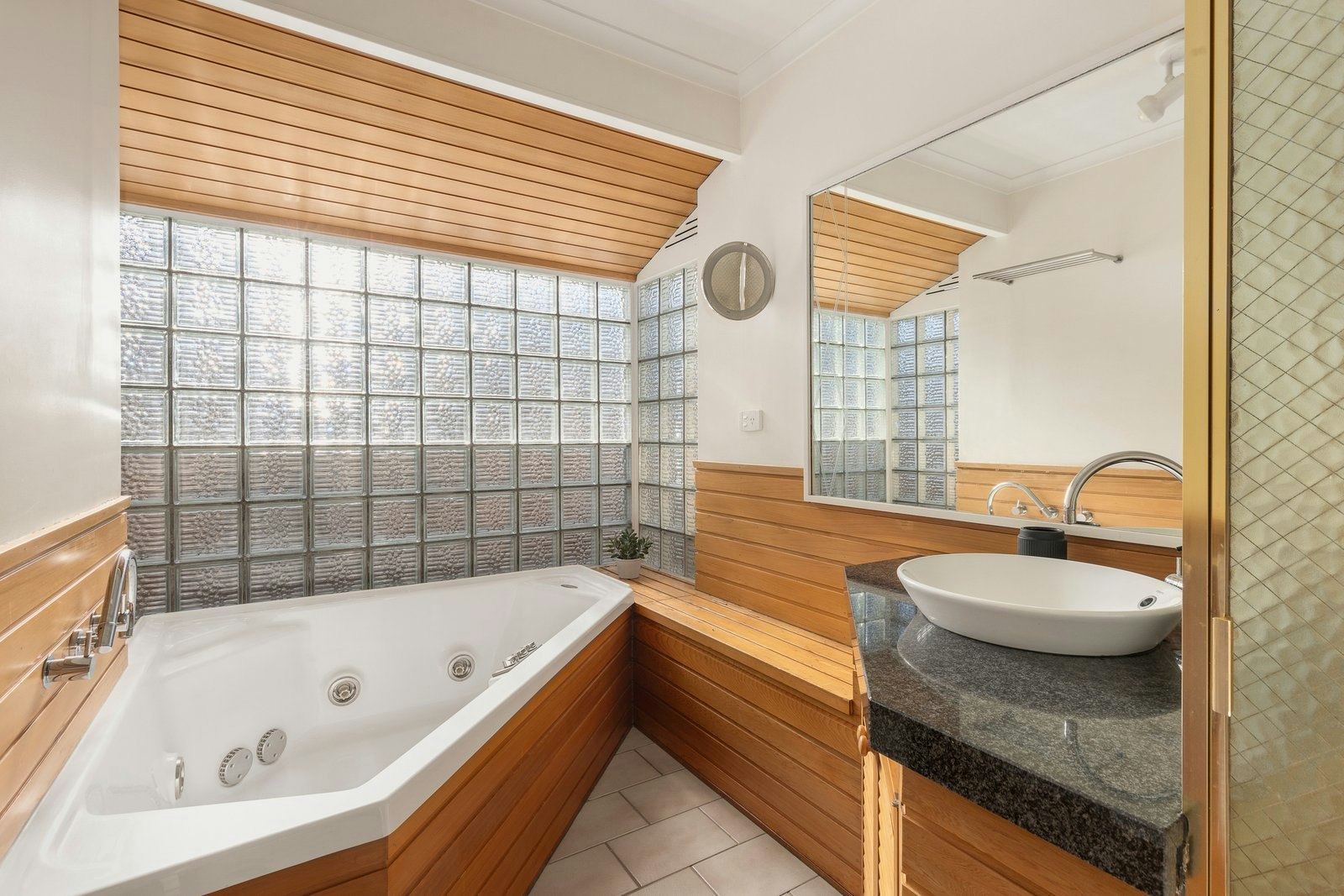 2 Michellan Court, Donvale, 3111