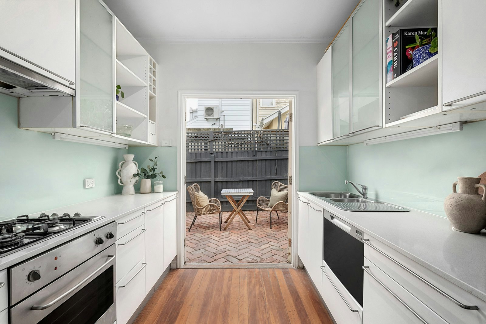 39 Carter Street, Albert Park, 3206