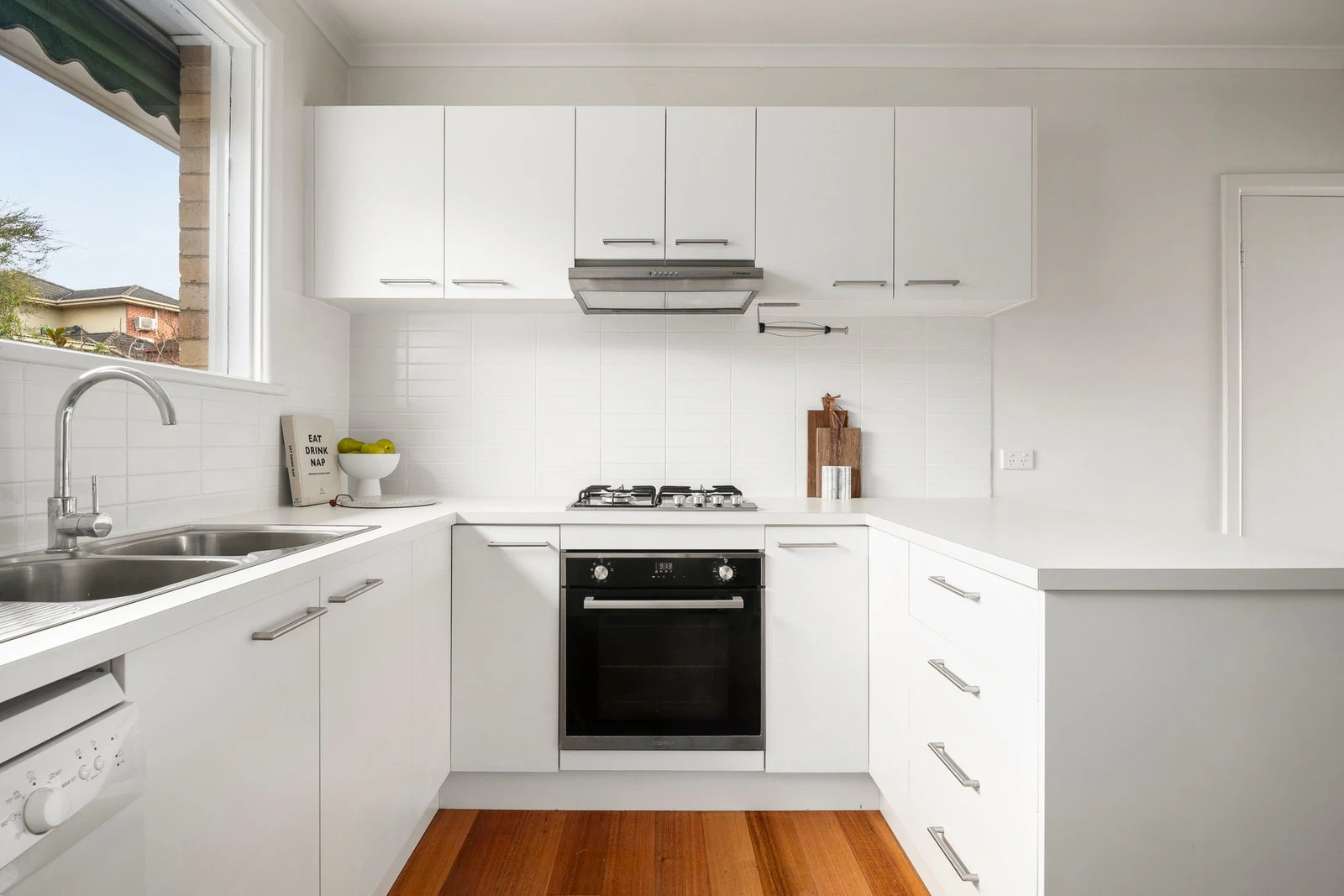 10/4 Hillside Parade, Glen Iris, 3146