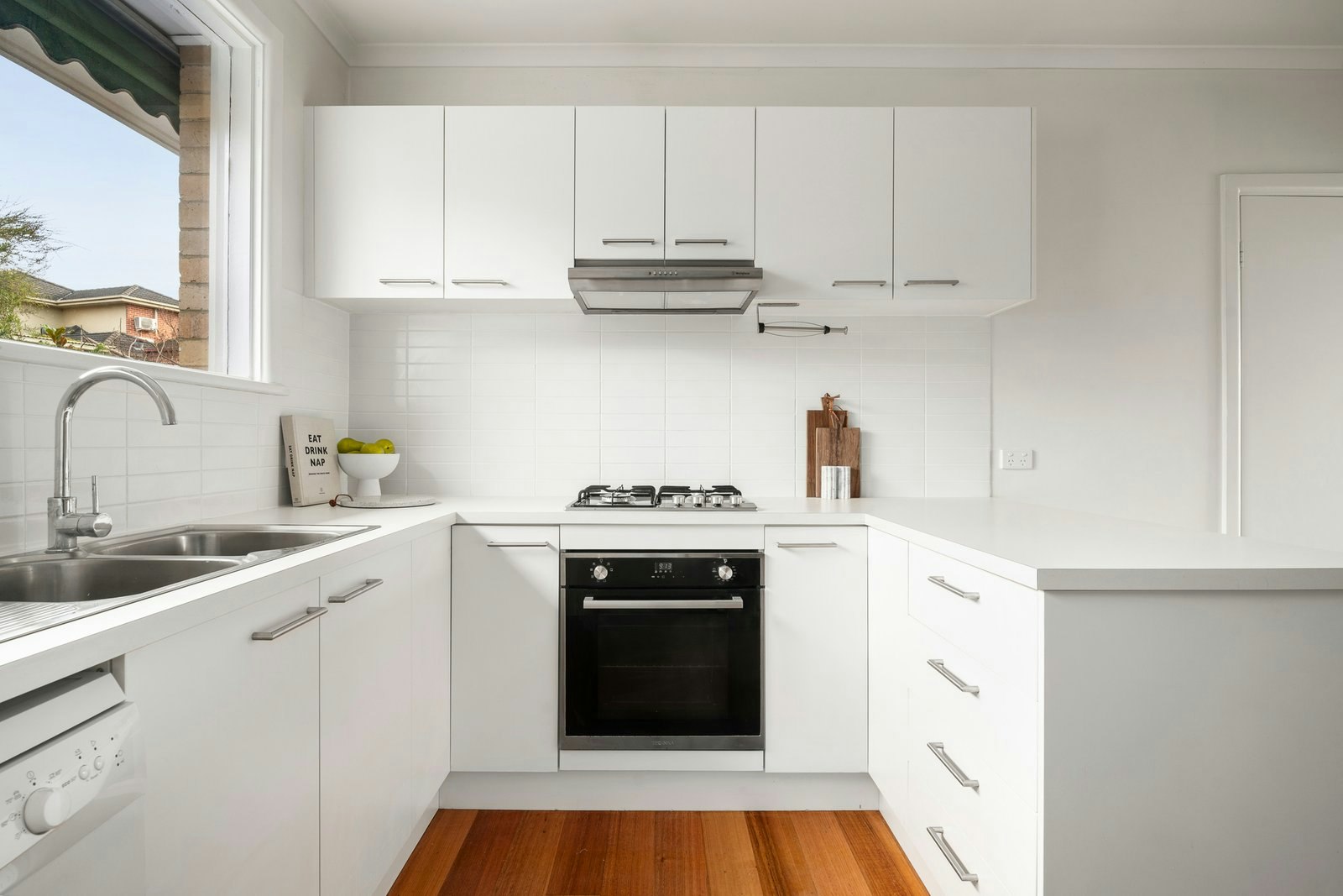 10/4 Hillside Parade, Glen Iris, 3146