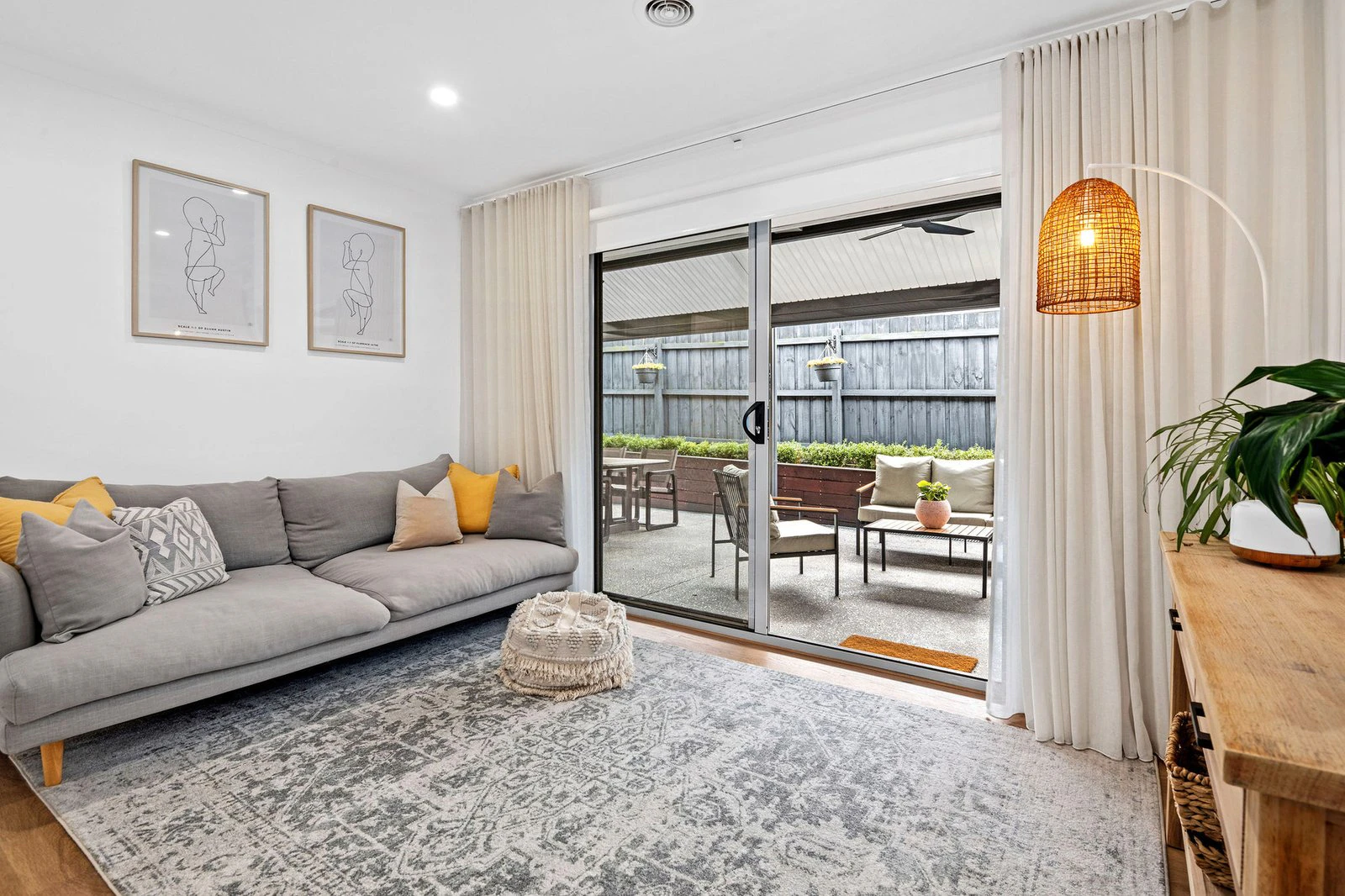 33 Elspeth Circuit, Mount Martha, 3934
