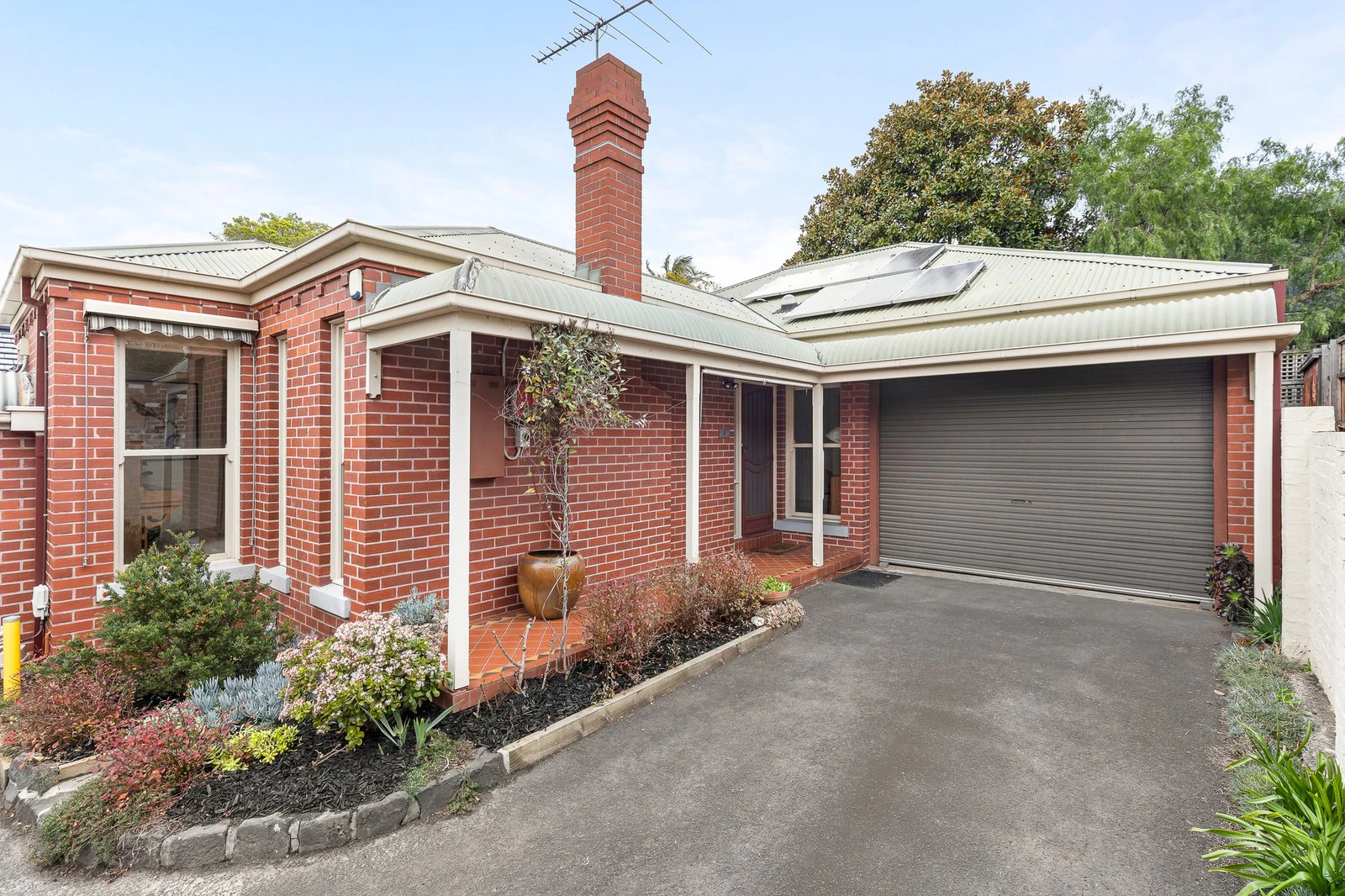 2/14 Henrietta Street, Hawthorn, 3122
