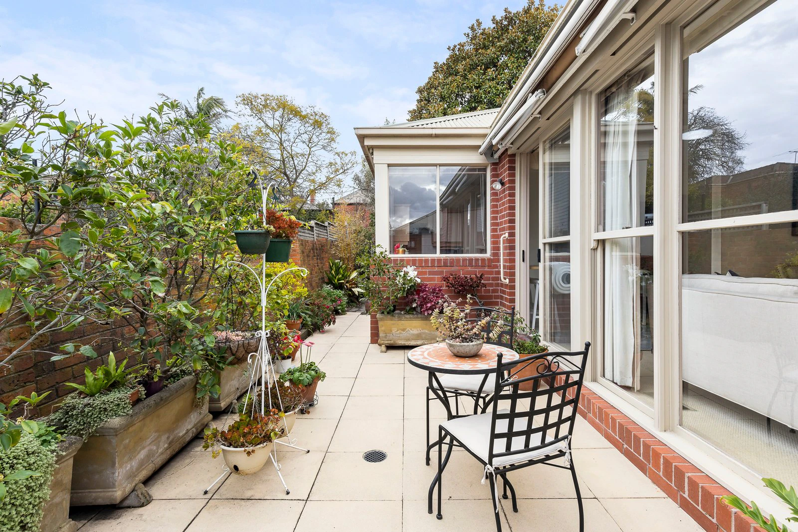 2/14 Henrietta Street, Hawthorn, 3122