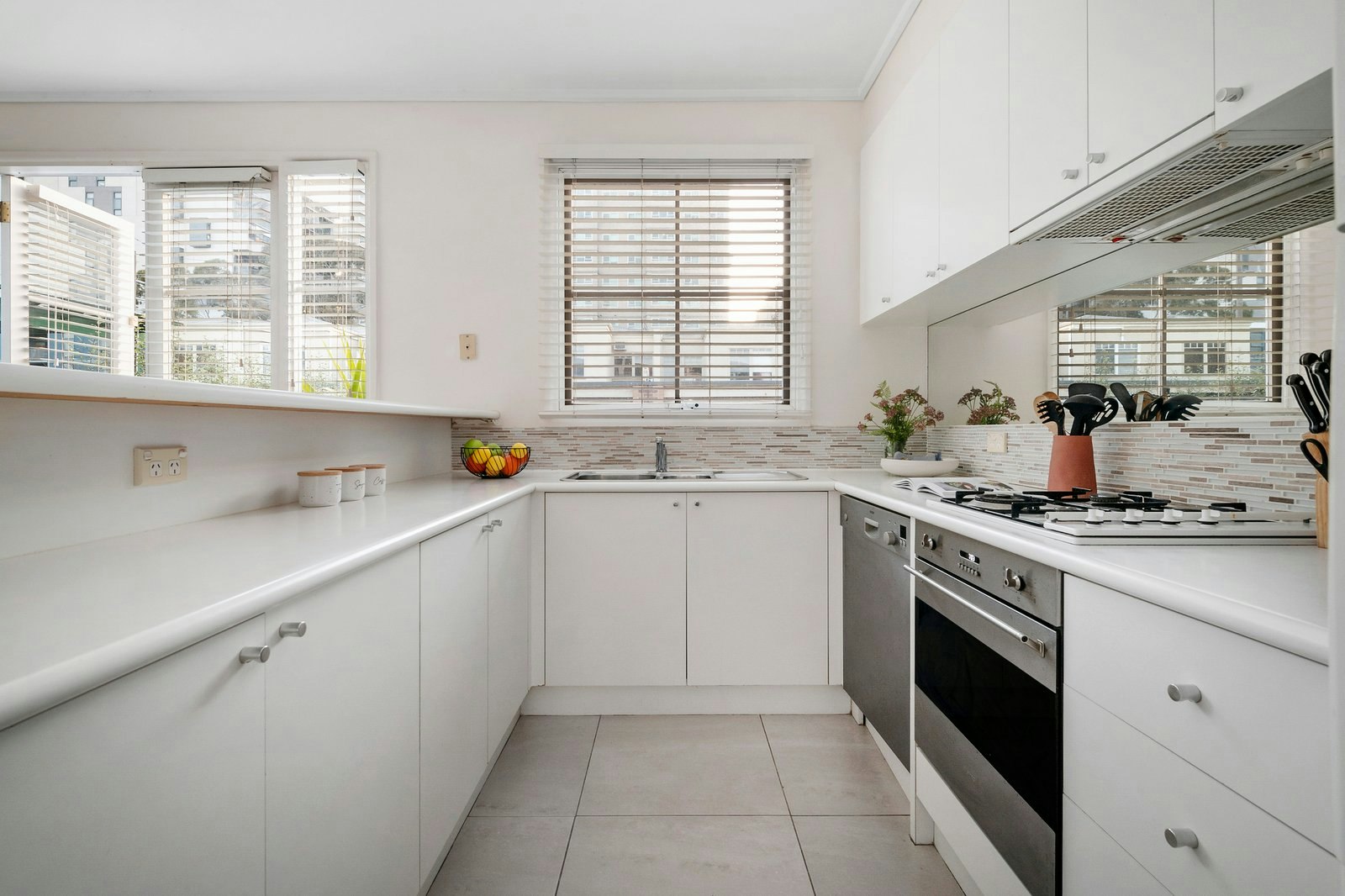 9 Cromwell Place, South Yarra, 3141