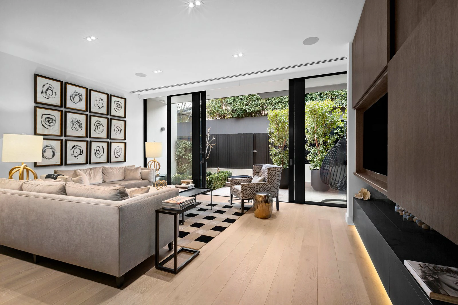 4/5 Rippon Grove, Brighton, 3186