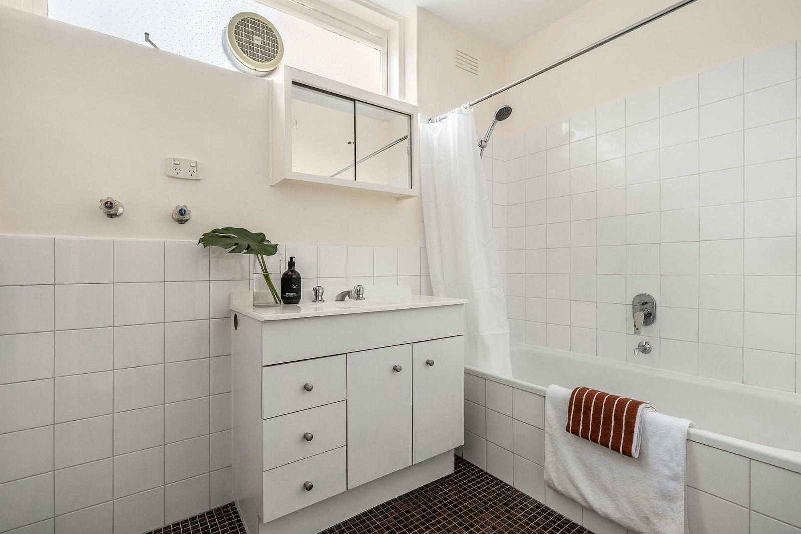 1/7-9 Irving Avenue, Prahran, 3181